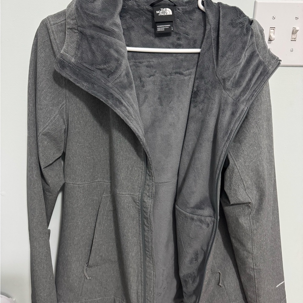 The North Face Women's Soft Shell Jacket with Raschel Fleece Lining